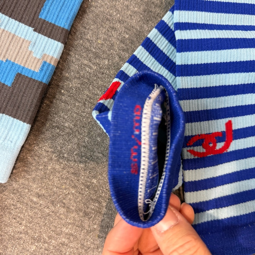 6 pair Vibrant Striped Blue and Red Women's Socks - Picture 8 of 9